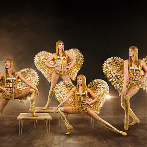 WinterVarieté by Tristan Brandt Vegas Showgirls. Copyright: GVO MEDIA / Gregor Ott